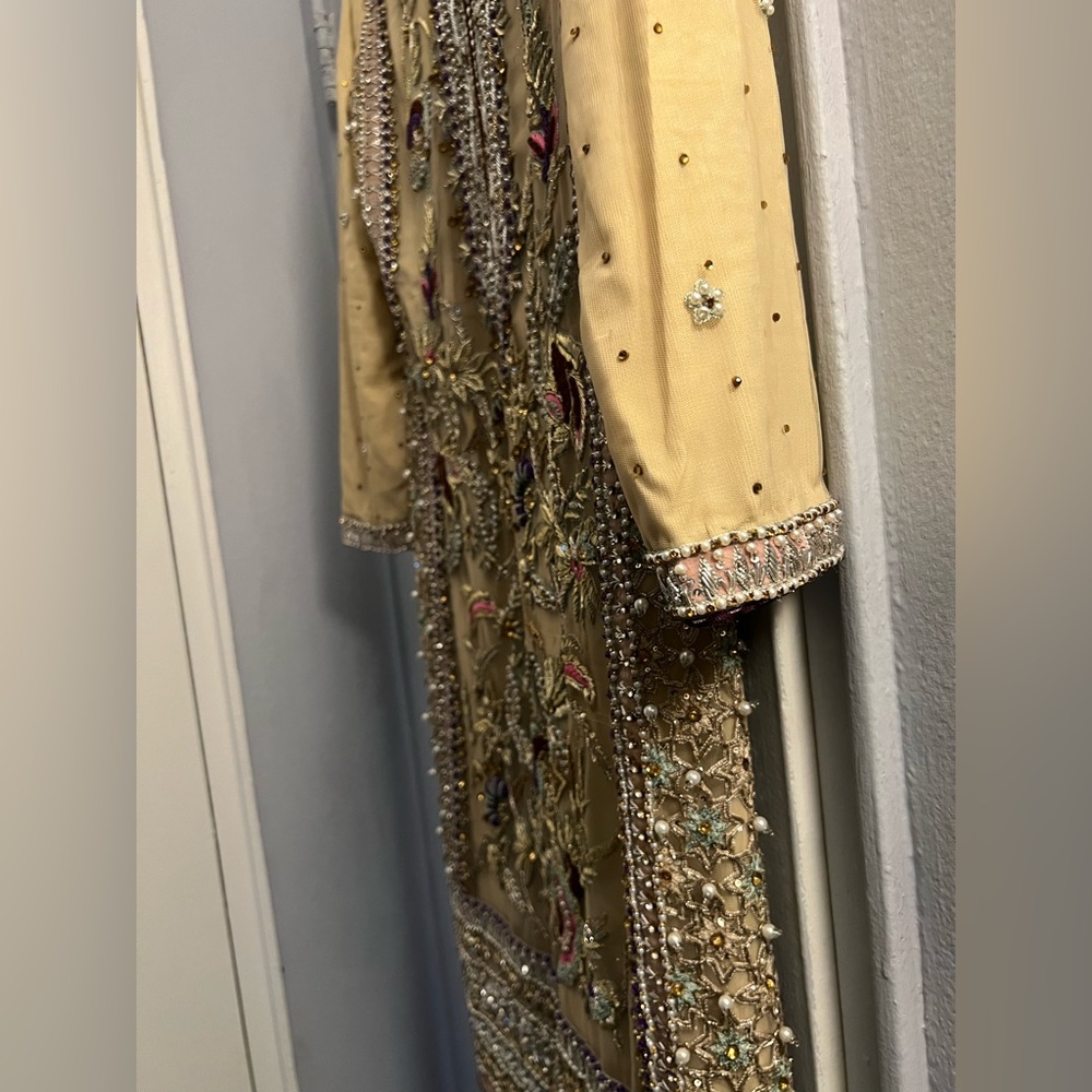 Pakistani Indian Designer Dress Heavy Hand Embroidery Heavy Shalwar Kameez Sz Sm - Picture 2 of 16